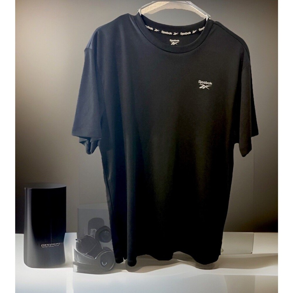 Reebok Men's Speedwick Tech Style Active Black T-Shirt M, Excellent Condition